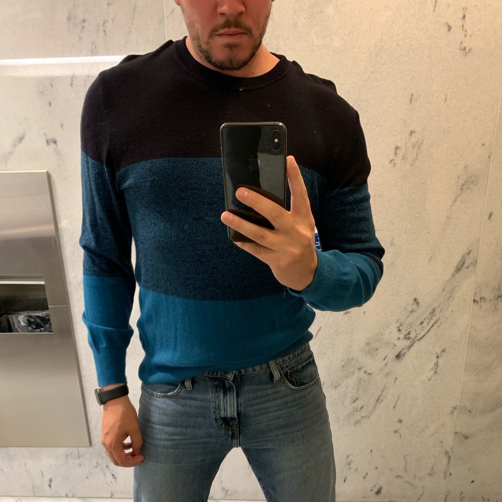 H&M striped blue sweater, crew neck